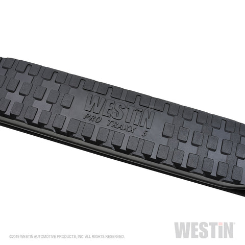 Westin PRO TRAXX 5 Oval Nerf Step Bars
